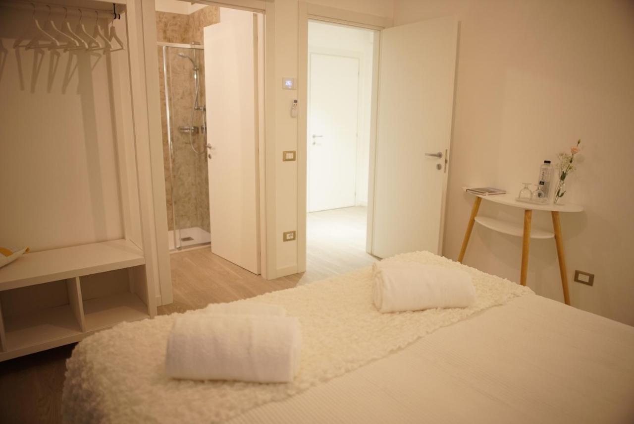 Fermatiqui Bed and Breakfast Ravenna Exteriör bild