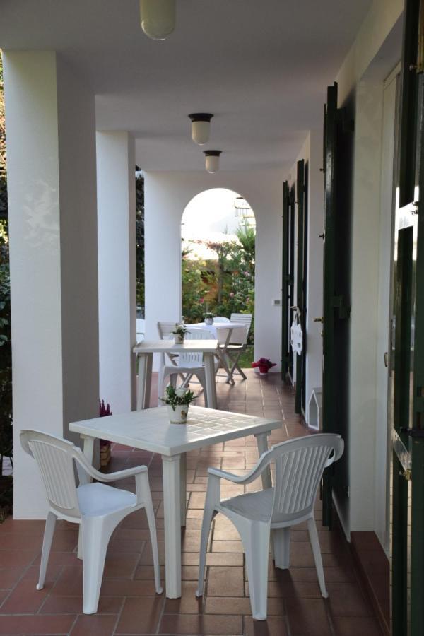 Fermatiqui Bed and Breakfast Ravenna Exteriör bild